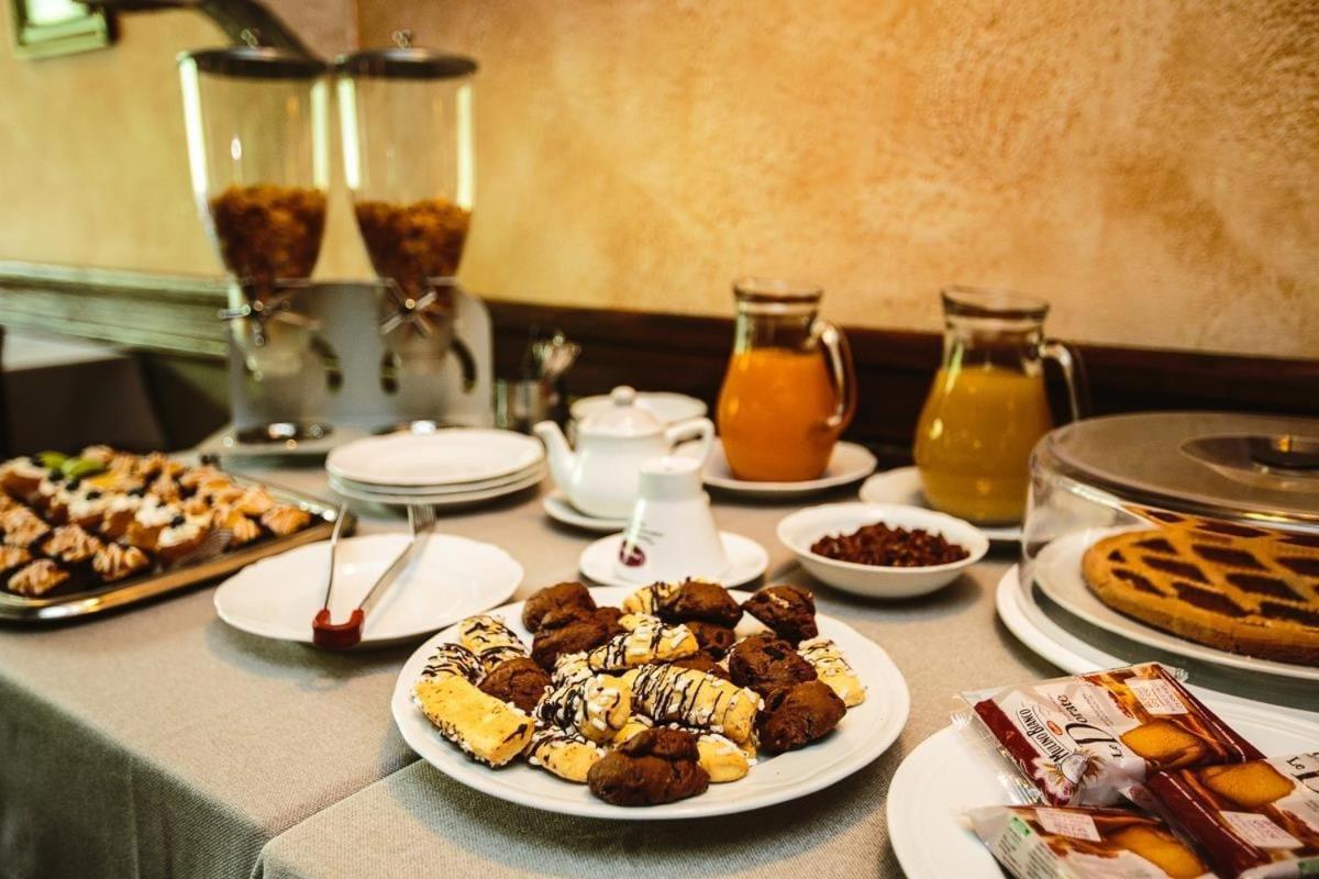 Hotel Guerrinuccio Celano Luaran gambar